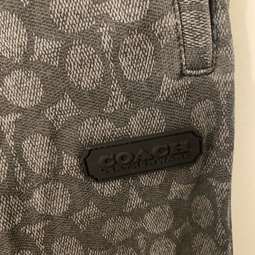 COACH Essential Signature Jogger Black and Grey Size Small Luxury Minimalist - Picture 10 of 16
